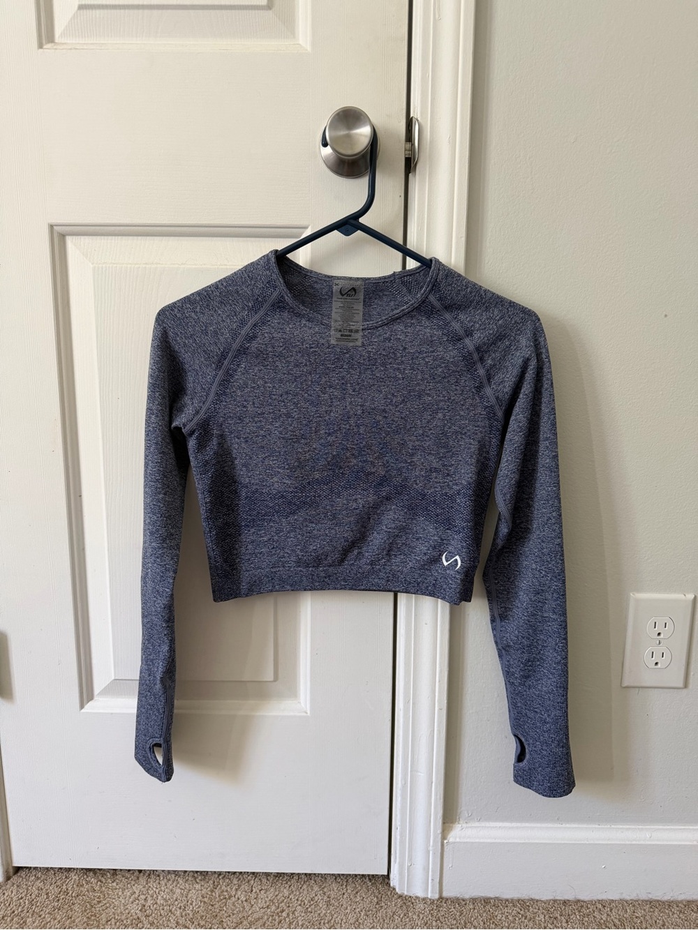 TLF Navy Long-Sleeve Crop Top with thumb holes
